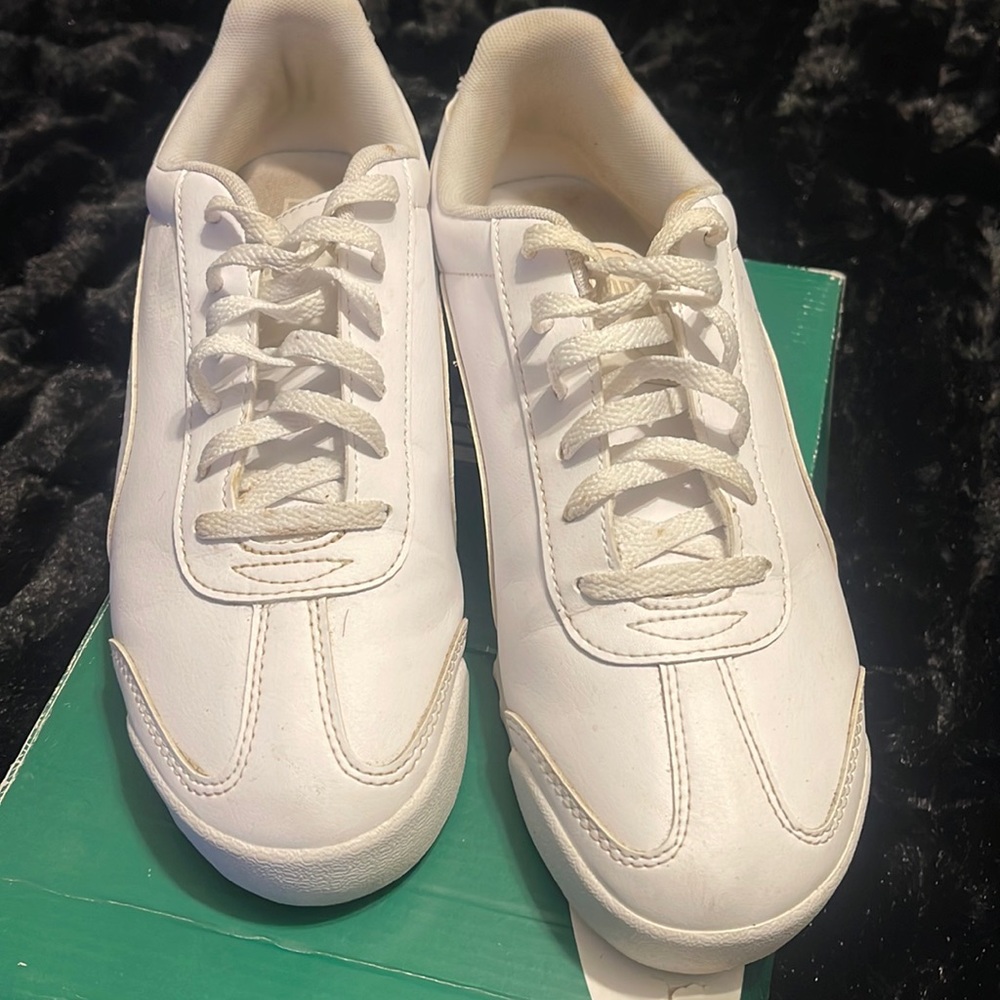 Women’s puma size 7